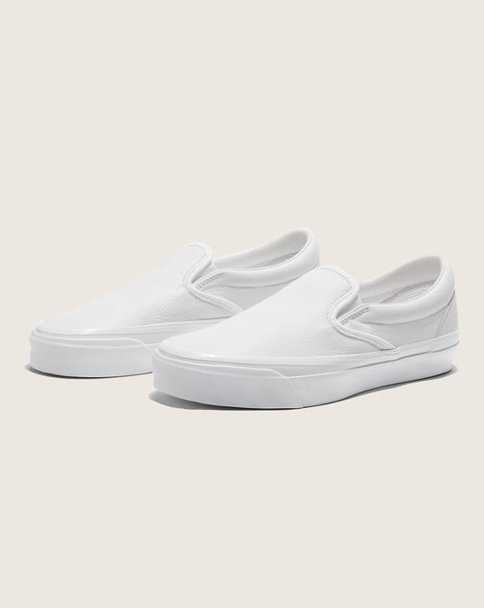 Premium Classic Slip-On Shoe in White | Vans discount