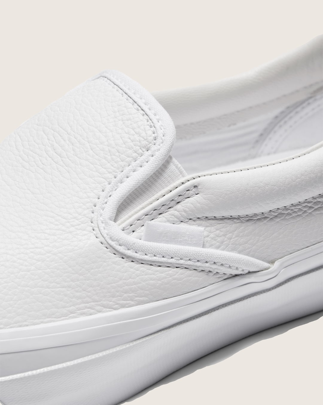 Premium Classic Slip-On Shoe in White | Vans discount