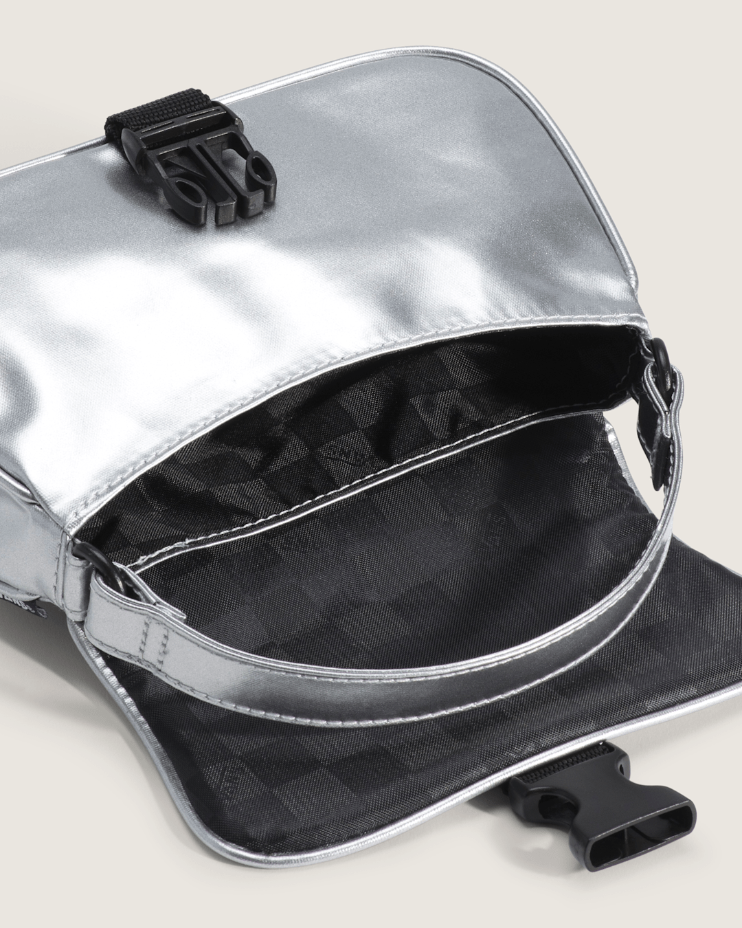 Hooked On Mini Bag in Silver Grey | Vans outlet