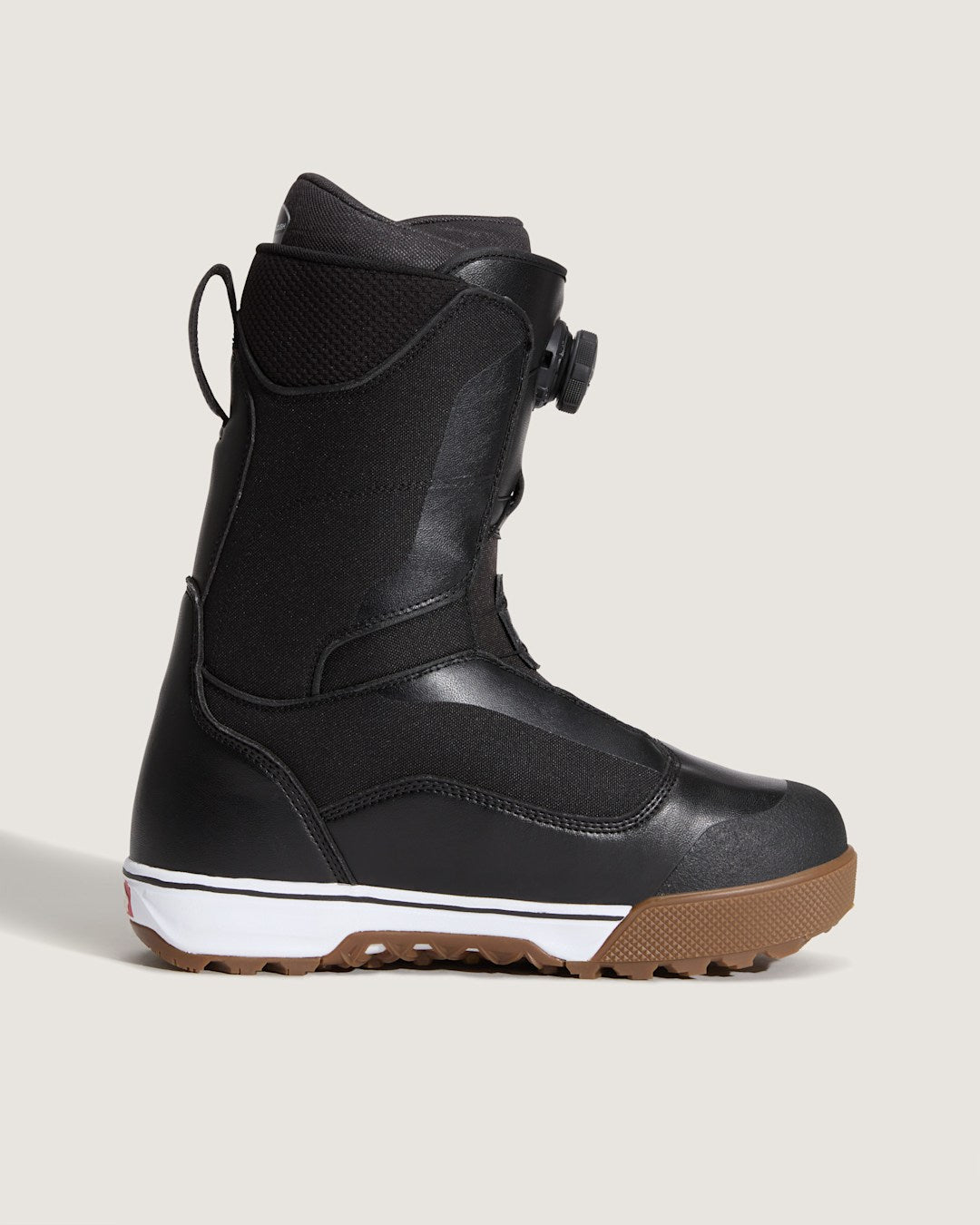 Aura Pro Snowboard Boot in Black / White | Vans sale