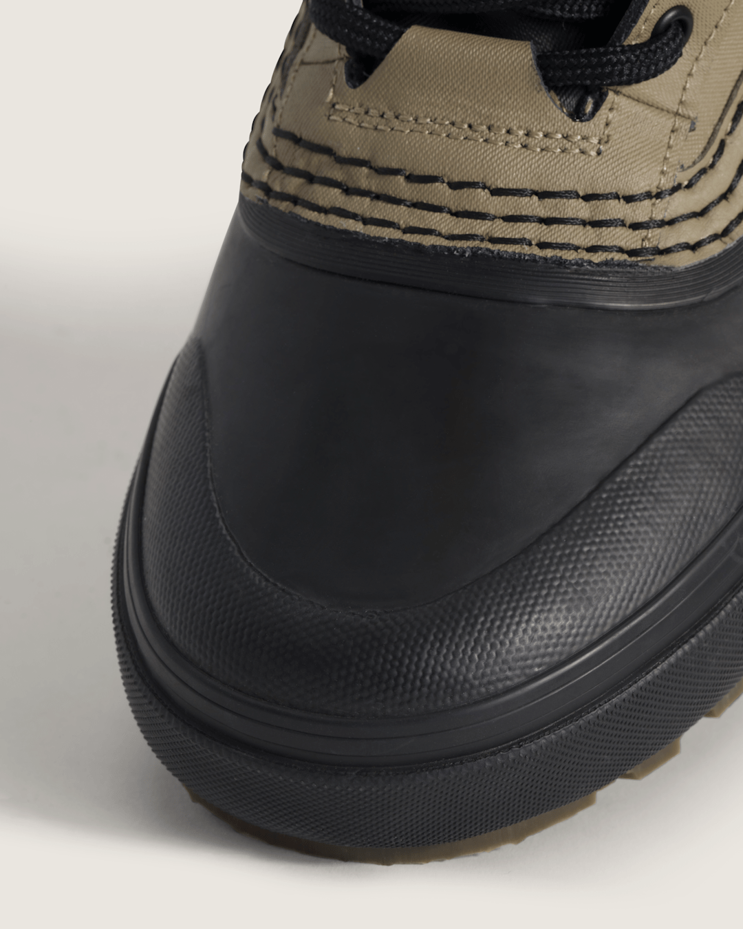 Standard Waterproof Boot in Bay Leaf Green | Vans discount