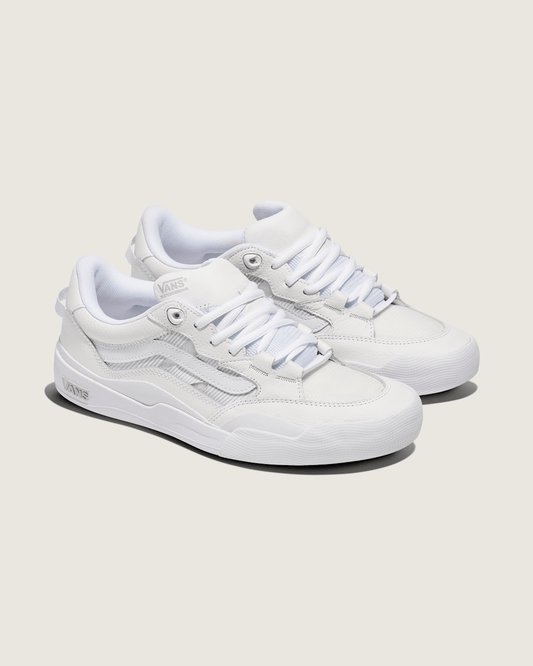 Skate 2 Wayvee Shoe in White | Vans outlet
