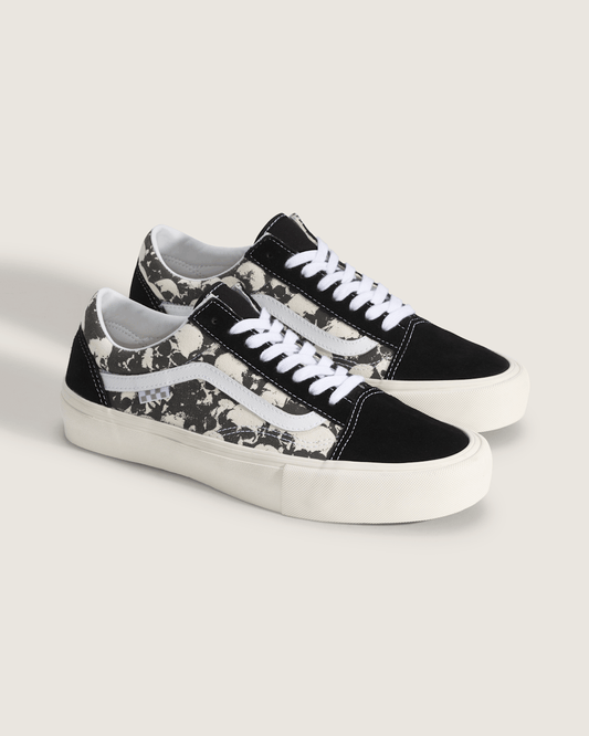 Skate Old Skool Shoe in Black / White | Vans on sale