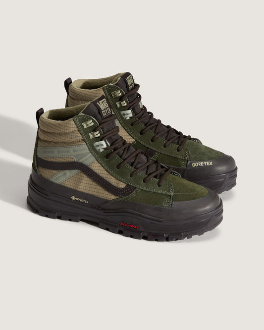 Sk8-Hi GORE-TEX Insulated Shoe in Dark Green / Dark Brown | Vans online