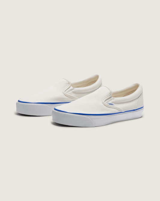 Premium Slip-On Shoe in Off White / White | Vans discount