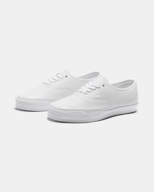 Premium Authentic Shoe in White | Vans on sale