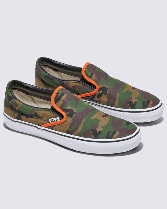 Customs Classic Slip-On Shoe in Camo Jungle Green | Vans sale