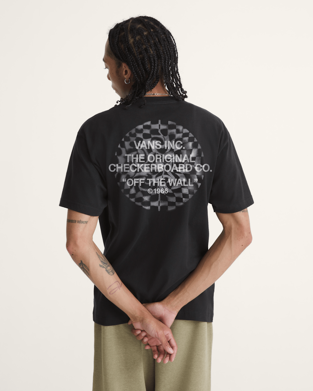 Know No Bounds T-Shirt in Black | Vans on sale
