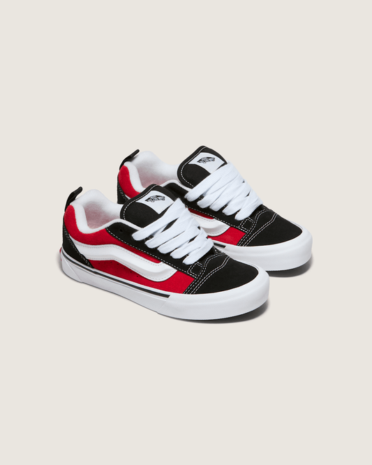 Big Kids Knu Skool Shoe in Black / Racing Red | Vans online