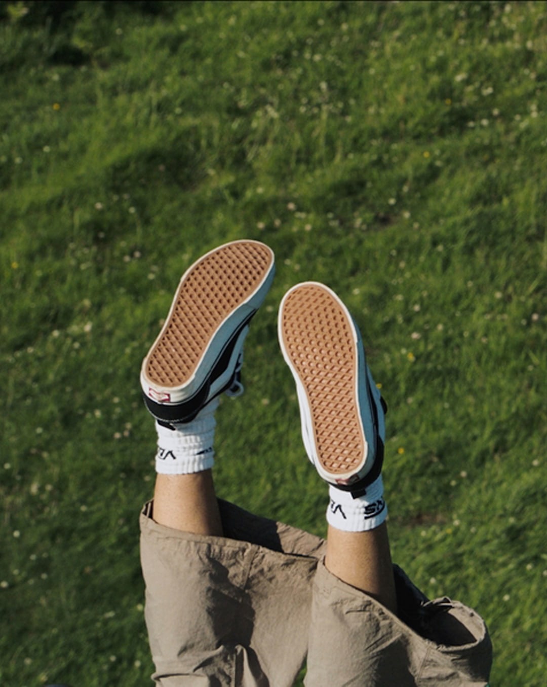Knu Skool Shoe in Black / True White | Vans sale