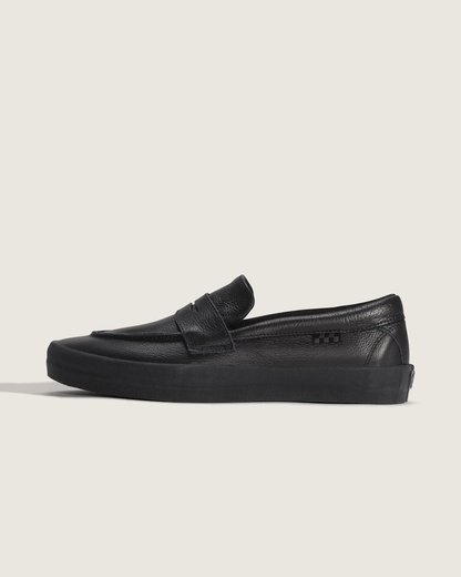 Skate Loafer Shoe in Black | Vans discount