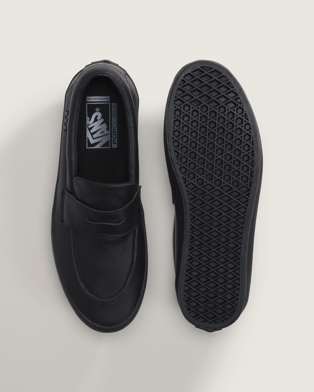 Skate Loafer Shoe in Black | Vans discount
