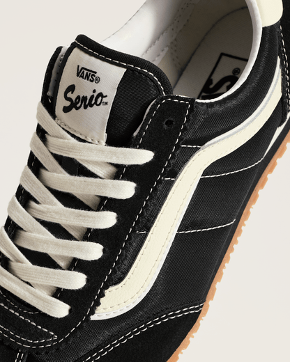 Super Lowpro Shoe in Black | Vans online