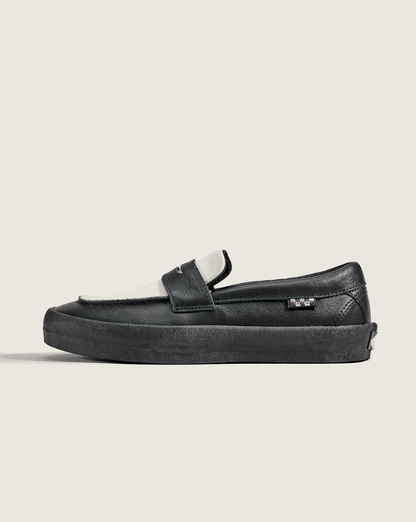 Skate Loafer Shoe in Black / White | Vans outlet