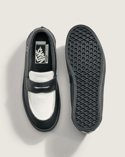 Skate Loafer Shoe in Black / White | Vans outlet