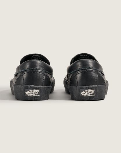 Skate Loafer Shoe in Black / White | Vans outlet