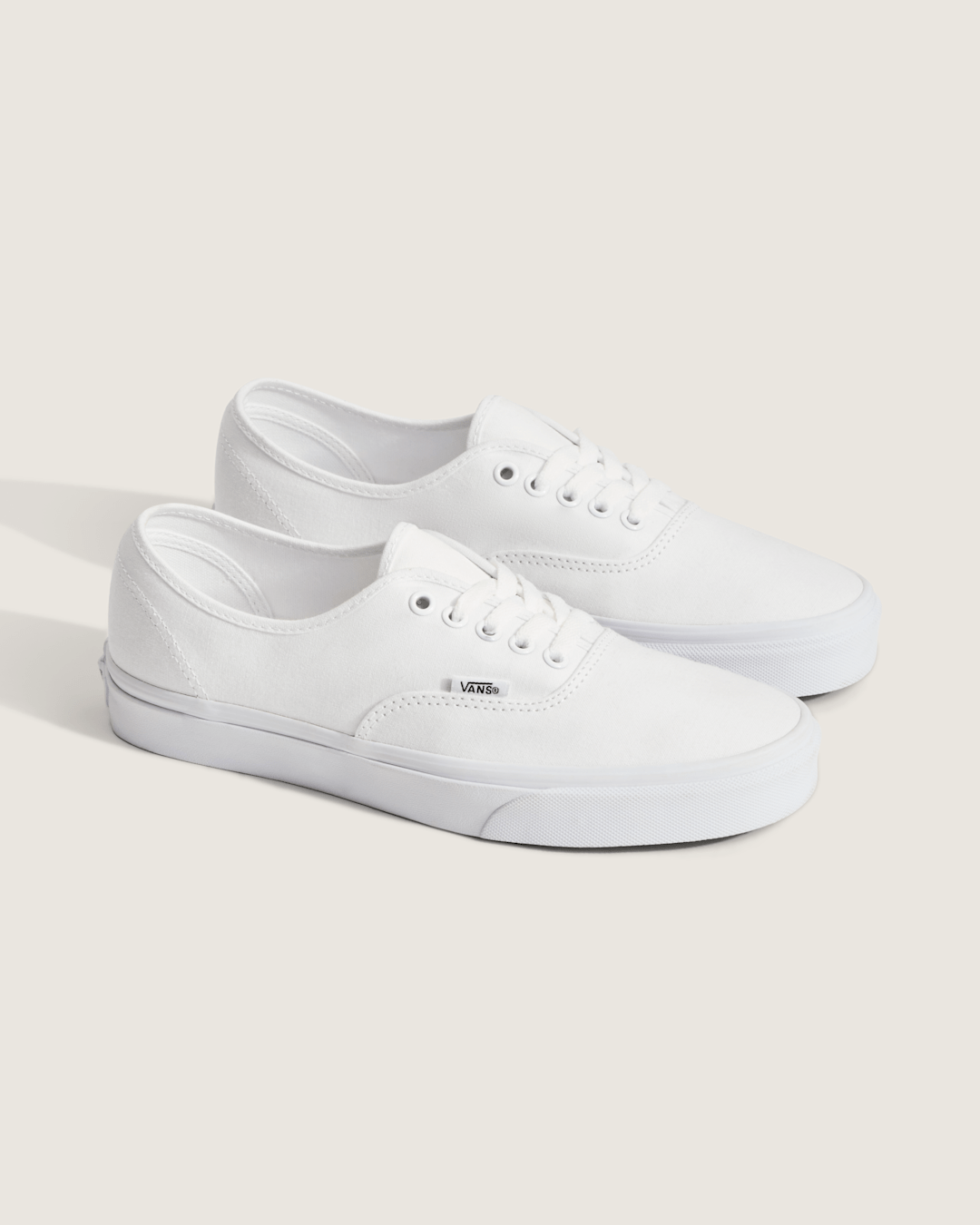 Authentic True White Classics Shoe | Vans online
