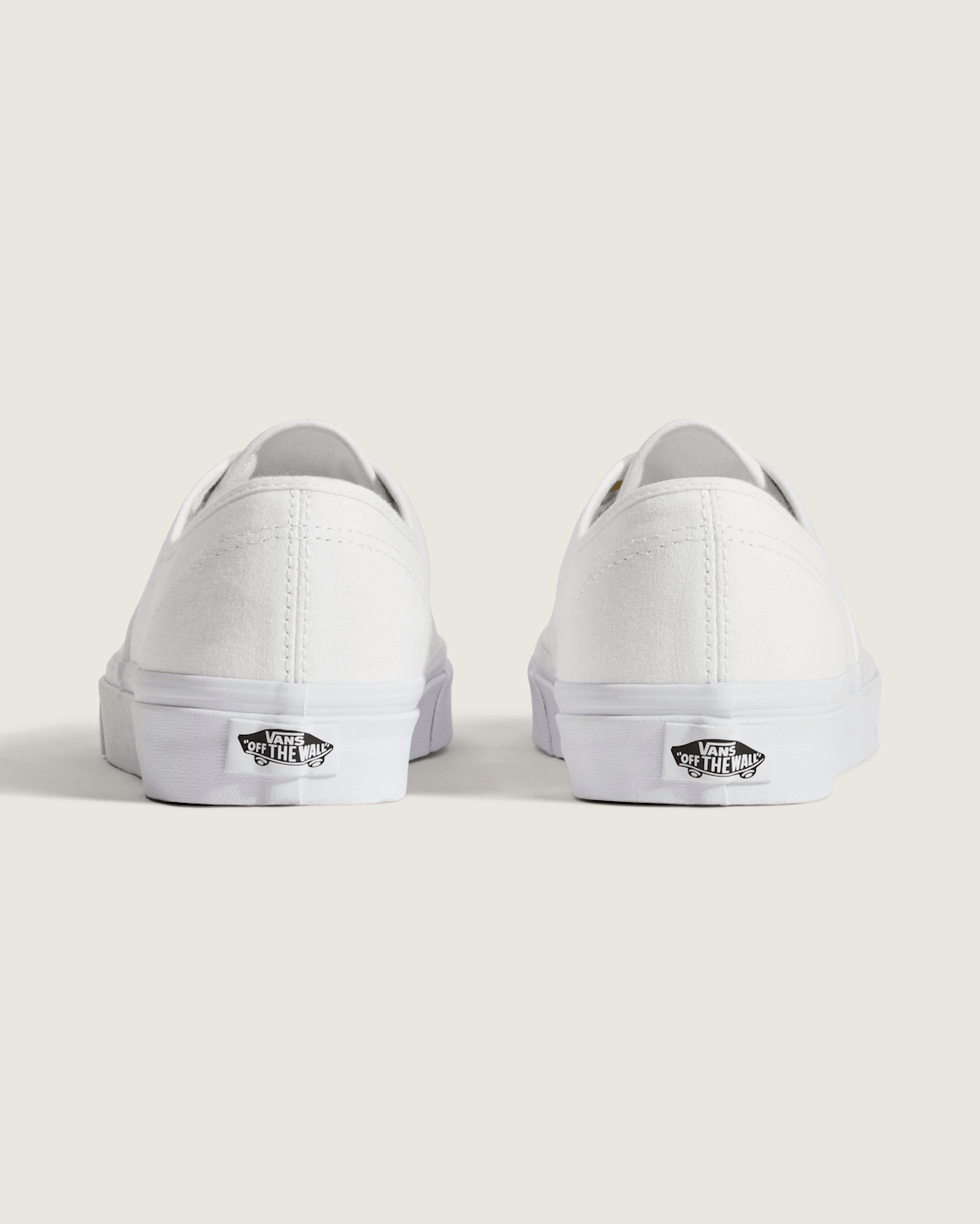 Authentic True White Classics Shoe | Vans online