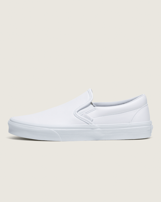Classic Slip-On Shoe in True White | Vans online