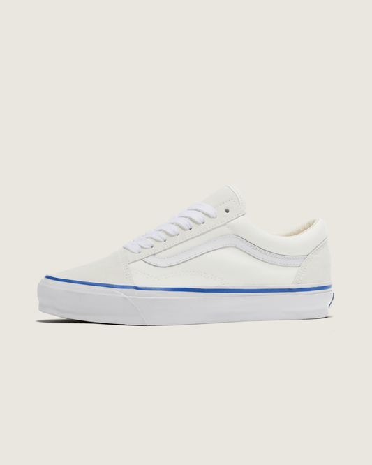 Premium Old Skool Shoe in Off White / White | Vans outlet
