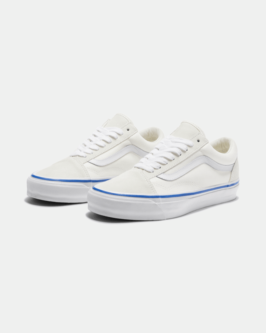Premium Old Skool Shoe in Off White / White | Vans outlet