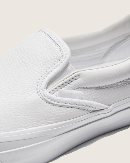 Premium Classic Slip-On Shoe in White | Vans discount