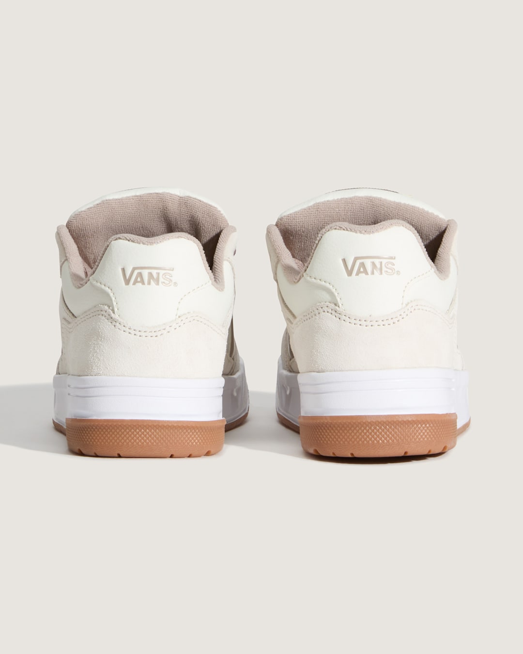 Upland Shoe in White / Grey | Vans outlet