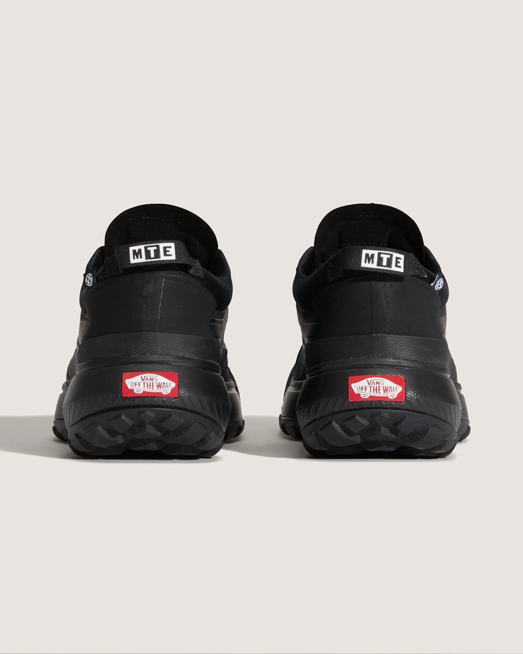 Crosspath Shoe in Blackout | Vans on sale