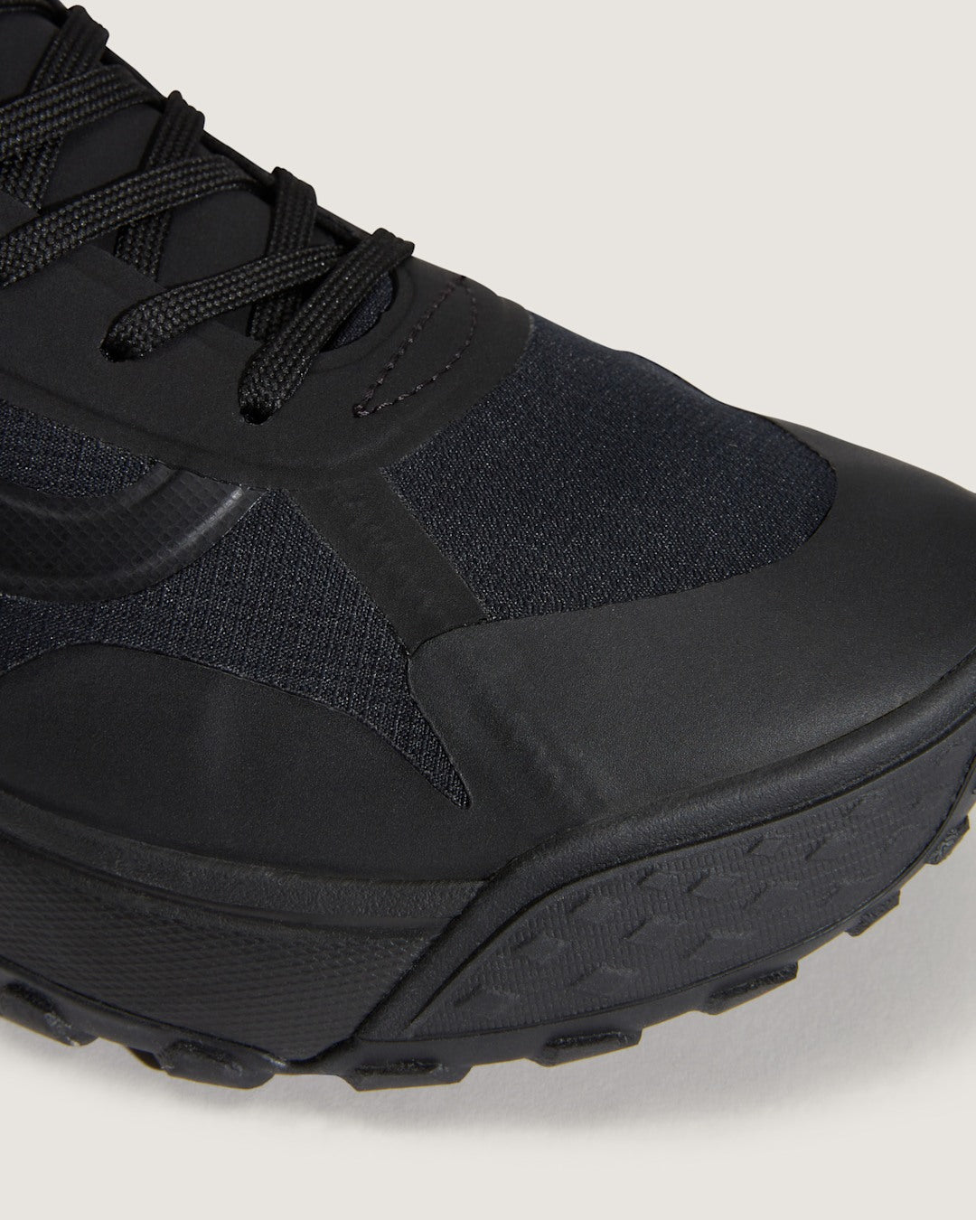 Crosspath Shoe in Blackout | Vans on sale