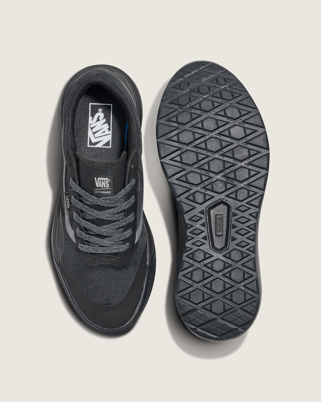 UltraRange 2.0 Shoe in Blackout | Vans sale