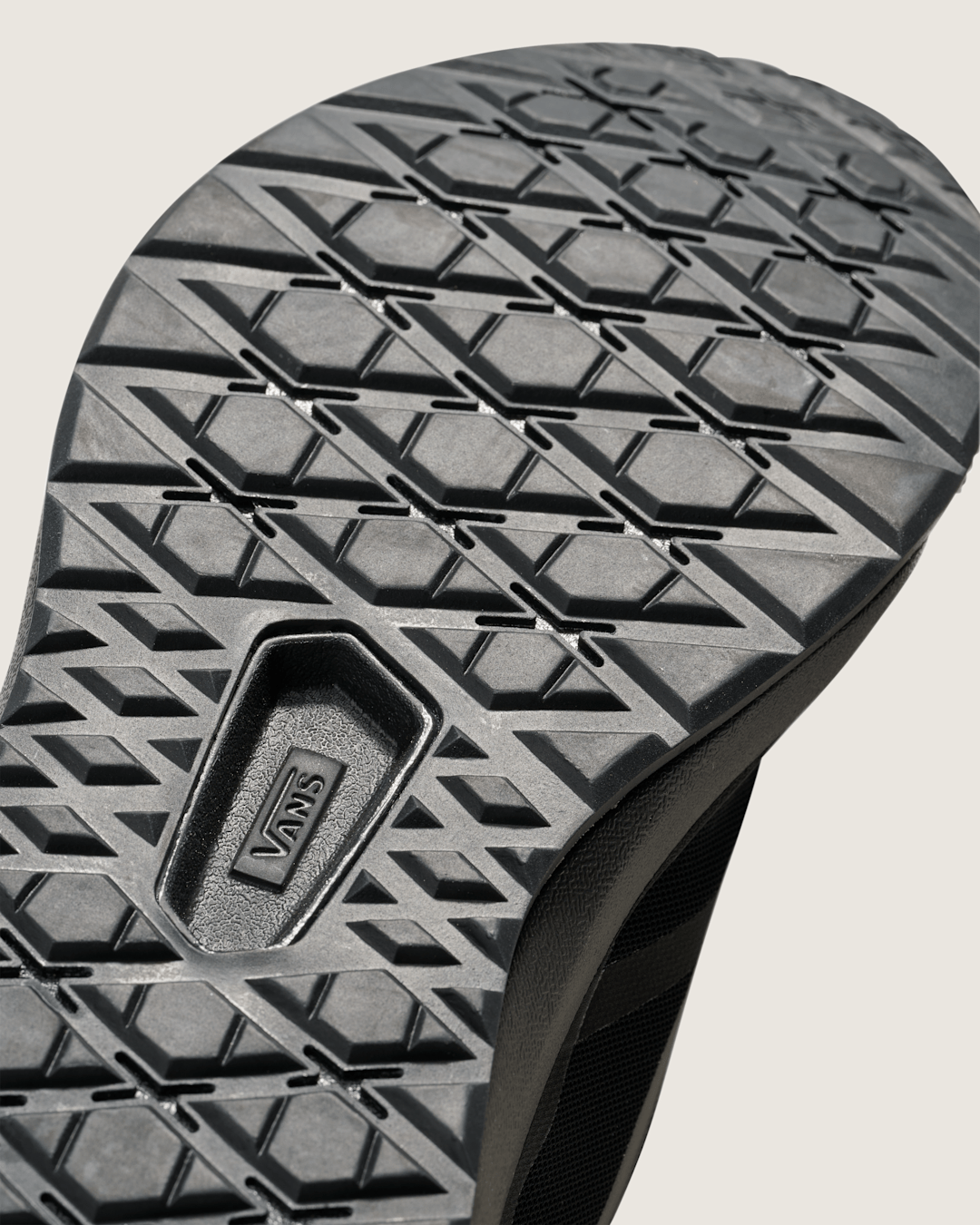 UltraRange 2.0 Shoe in Blackout | Vans sale