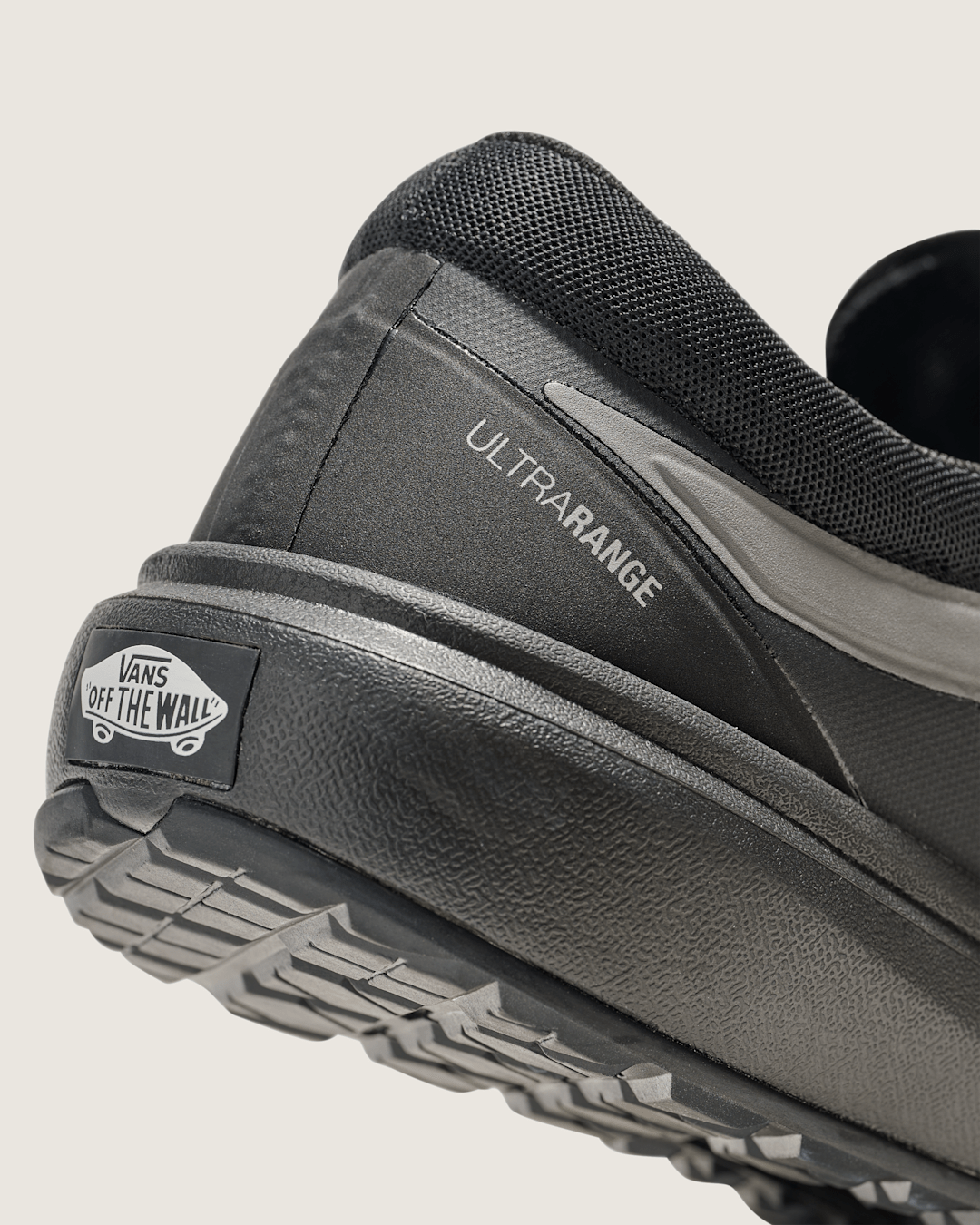 UltraRange 2.0 Shoe in Blackout | Vans sale