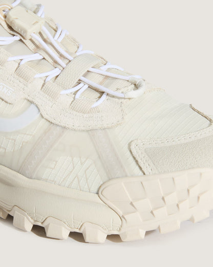 Crosspath XC GORE-TEX Shoe in White | Vans outlet