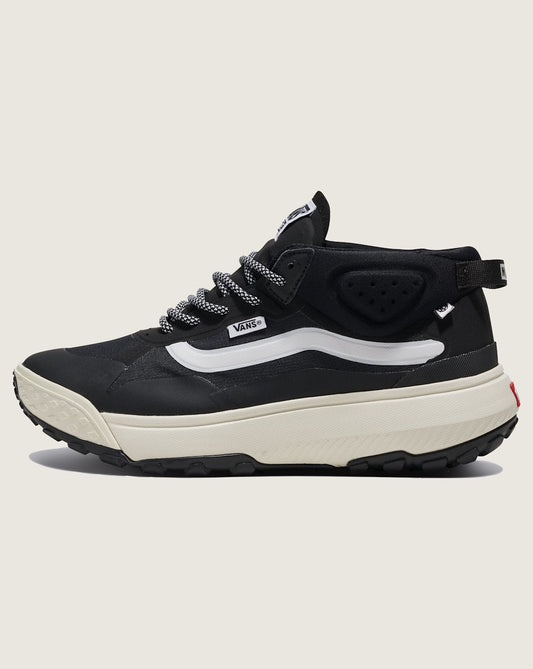 Crosspath Mid Shoe in Black / White | Vans on sale