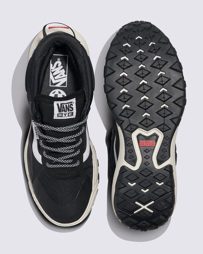Crosspath Mid Shoe in Black / White | Vans on sale