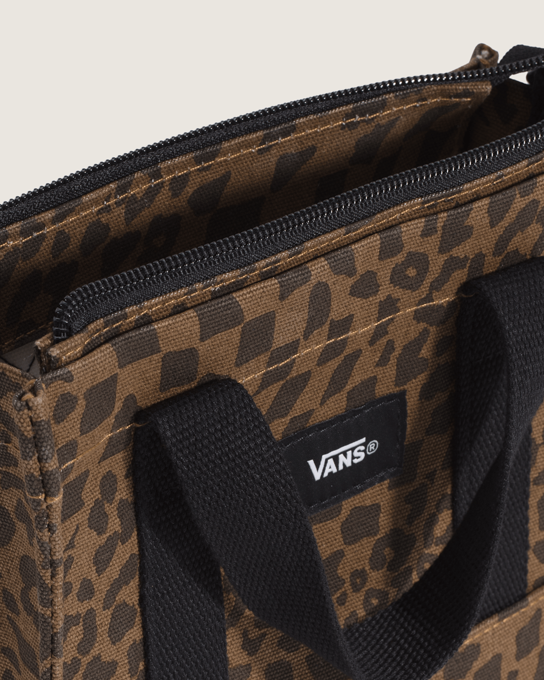 Lil Pergs Tote Bag in Dachshund Brown | Vans online