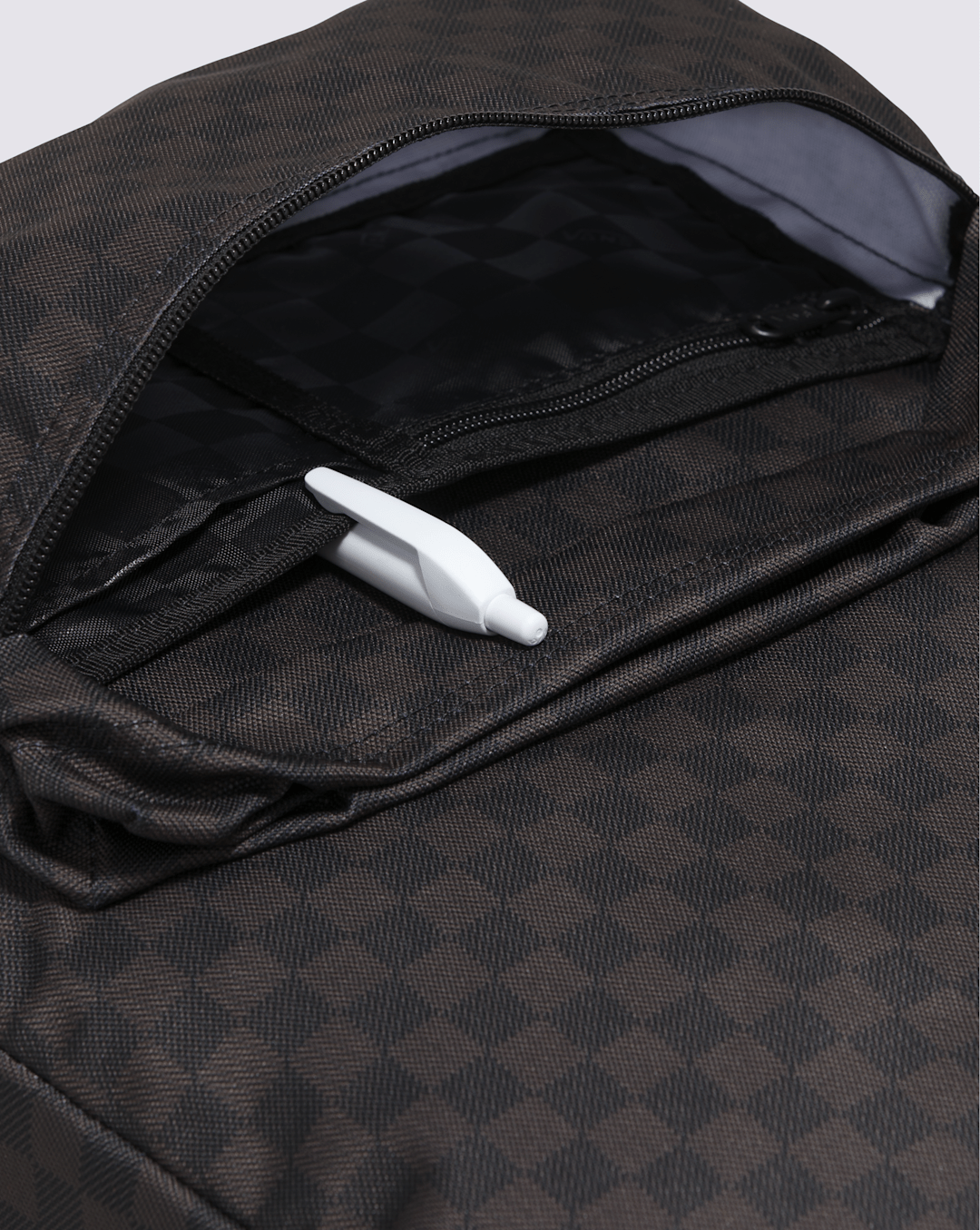 Old Skool Checkerboard Backpack in Checkerboard Black / Charcoal Grey | Vans online