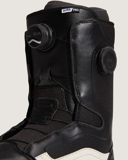 Aura Pro Snowboard Boot in Black / White | Vans sale