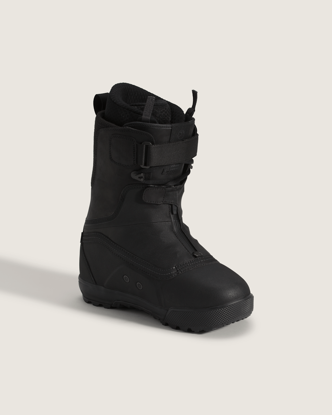 Infuse Snowsurf Snowboard Boot in Black | Vans on sale