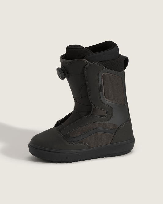 Aura OG Snowboard Boot in Faded Black | Vans on sale