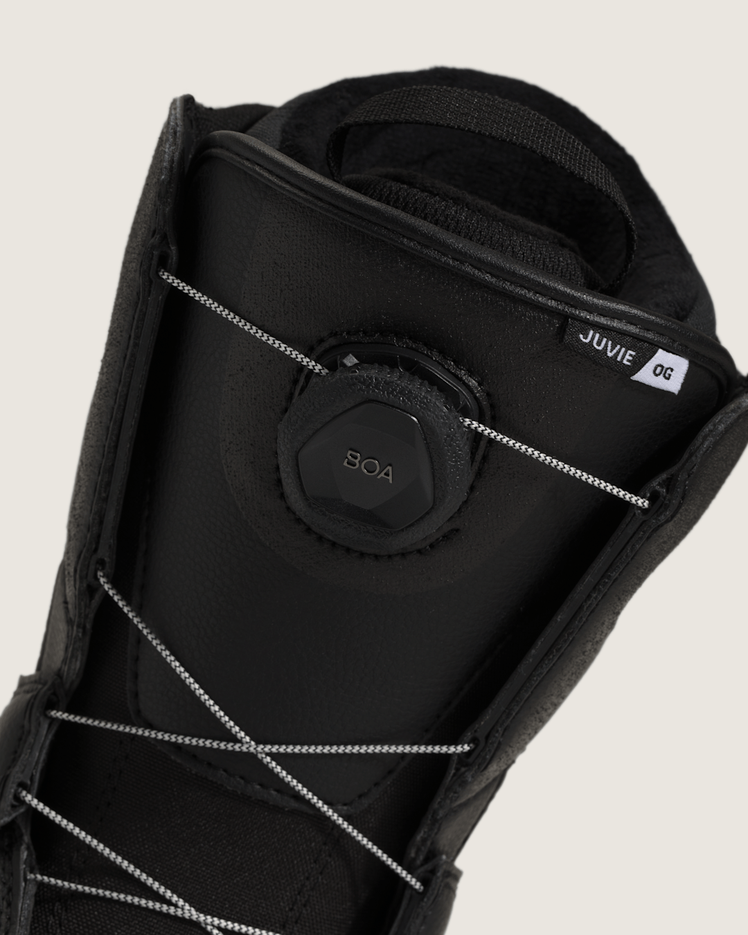 Little Kids Juvie OG Snowboard Boot in Black | Vans outlet