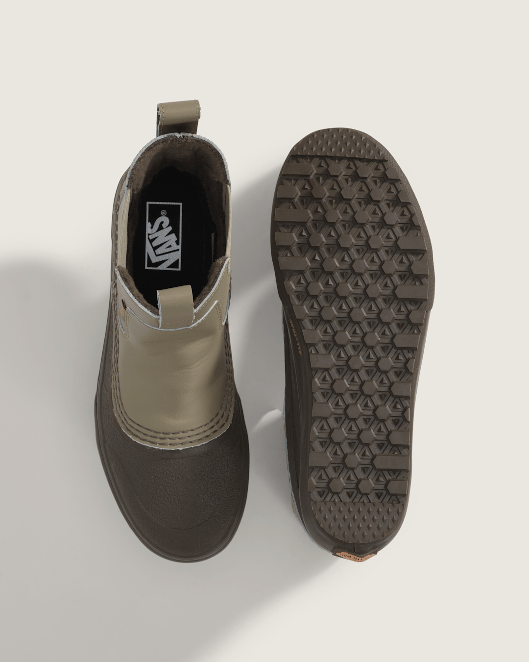 Standard Mid Chelsea Waterproof Boot in Bay Leaf Green | Vans online