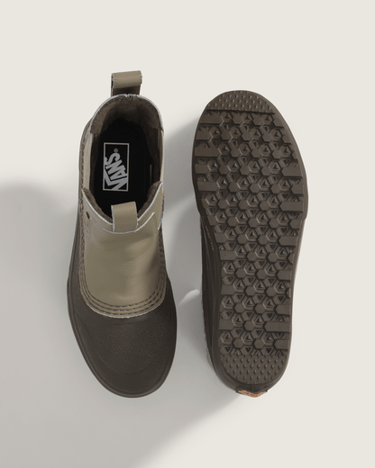 Standard Mid Chelsea Waterproof Boot in Bay Leaf Green | Vans online