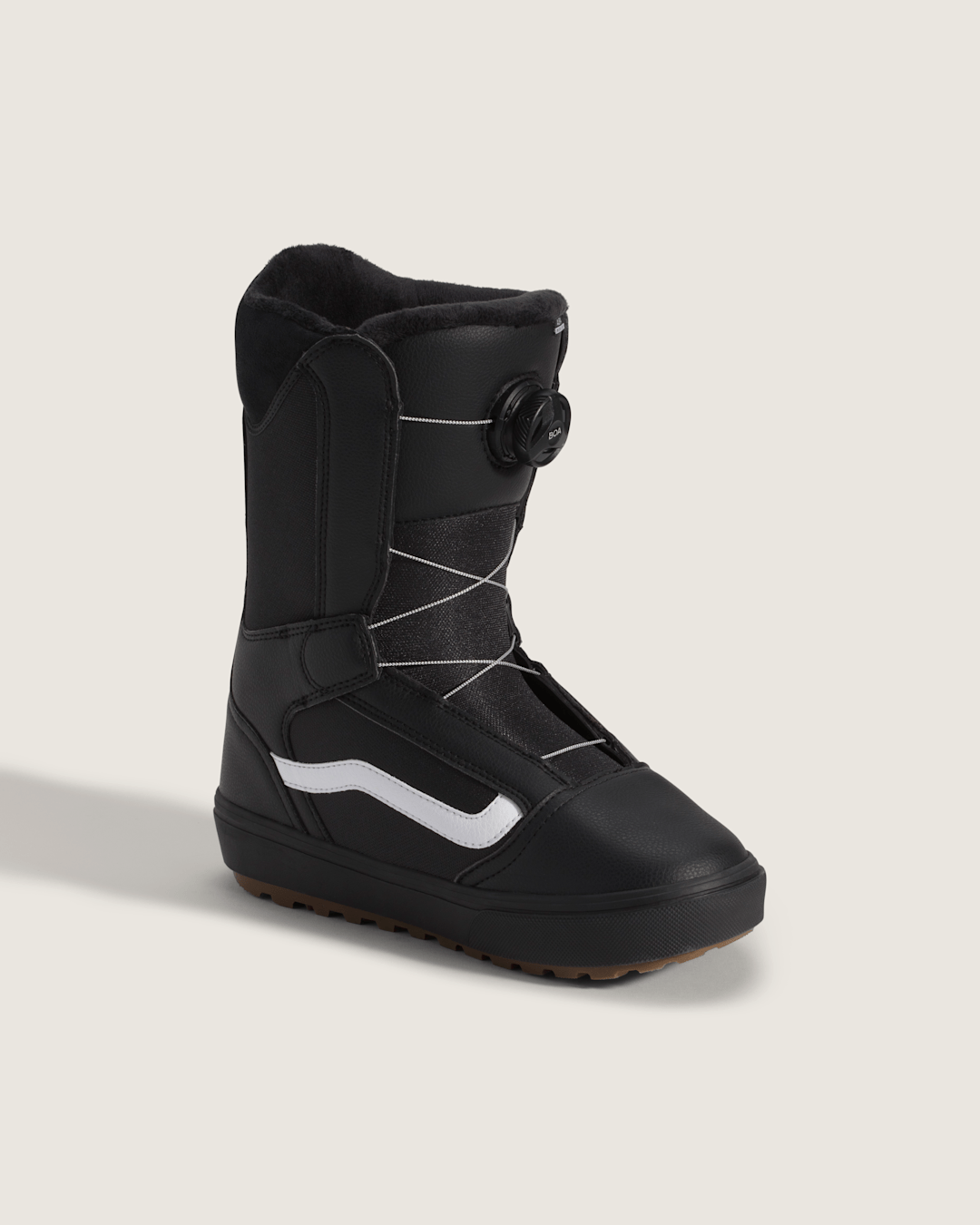 Aura Linerless Gum Snowboard Boot in Black / Gum | Vans outlet