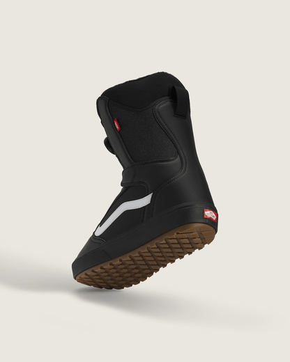 Aura Linerless Gum Snowboard Boot in Black / Gum | Vans outlet