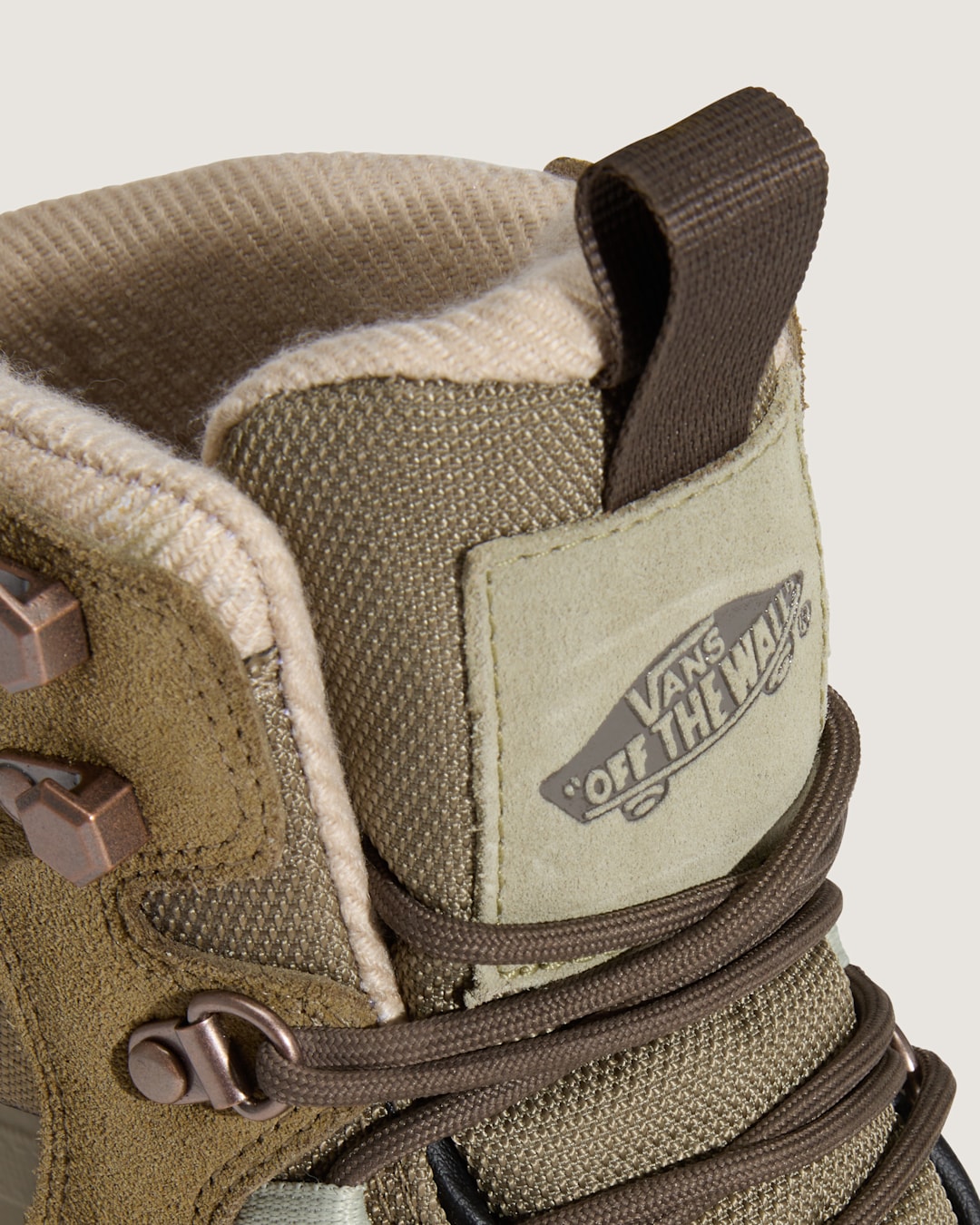 Snow-Kicker GORE-TEX Boot in Bay Leaf Green | Vans sale