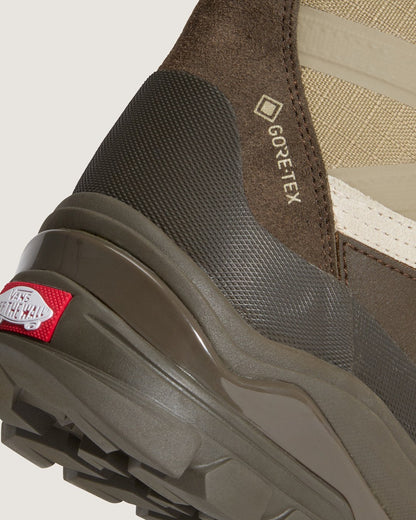 Snow-Kicker GORE-TEX Boot in Bay Leaf Green | Vans sale