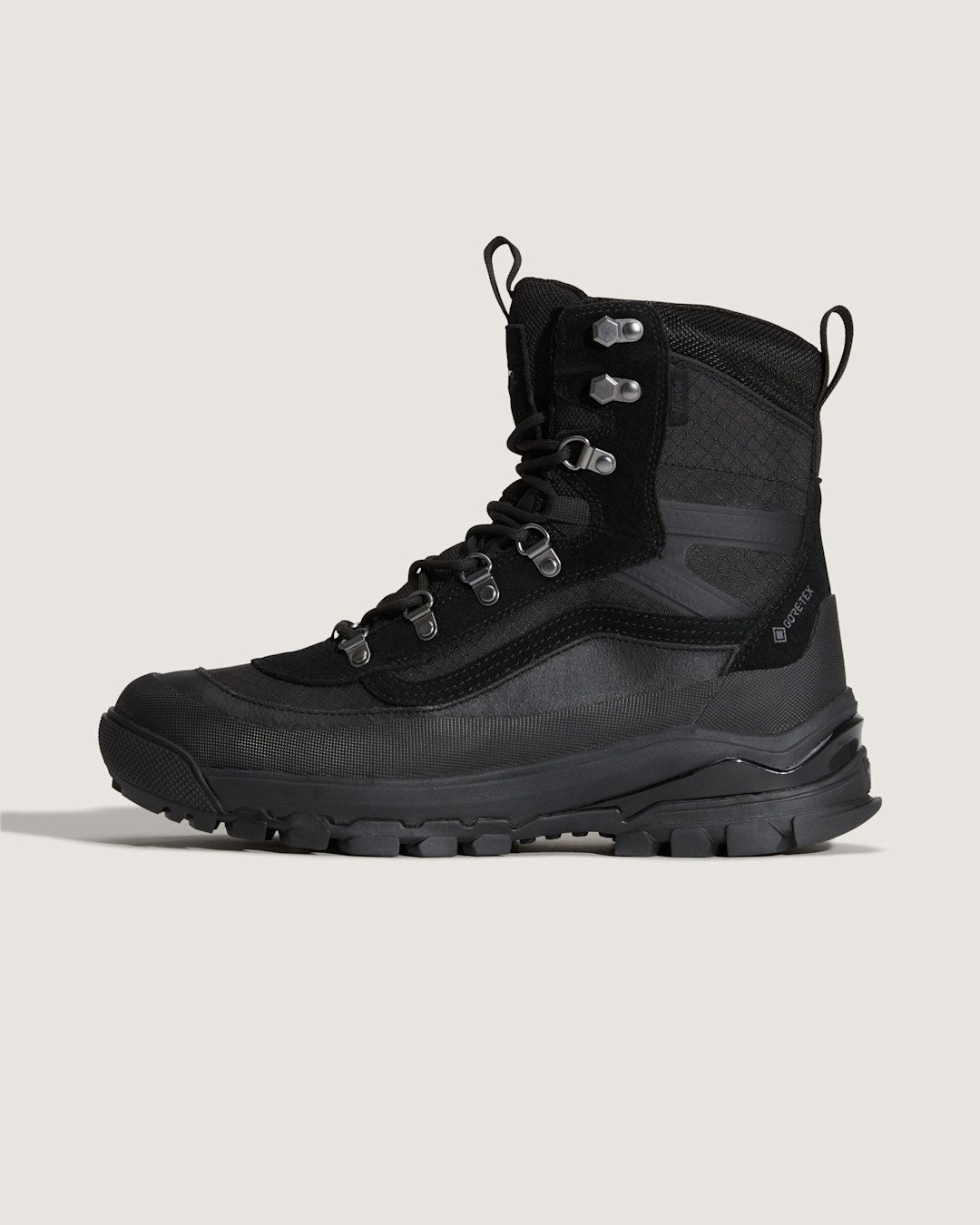 Snow-Kicker GORE-TEX Boot in Blackout | Vans discount
