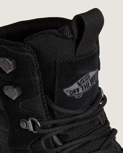Snow-Kicker GORE-TEX Boot in Blackout | Vans discount