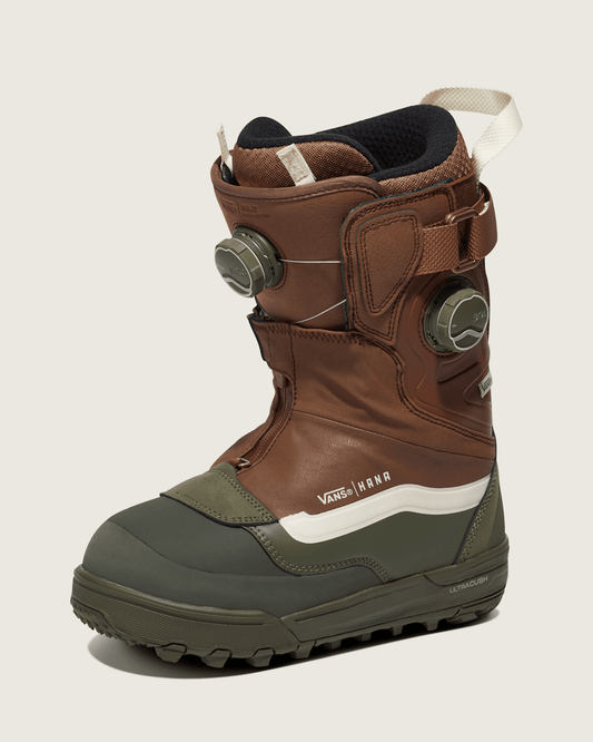 Womens Viaje Range Edition X Hana Beaman Snowboard Boot in Brown / Grape Leaf Green | Vans outlet